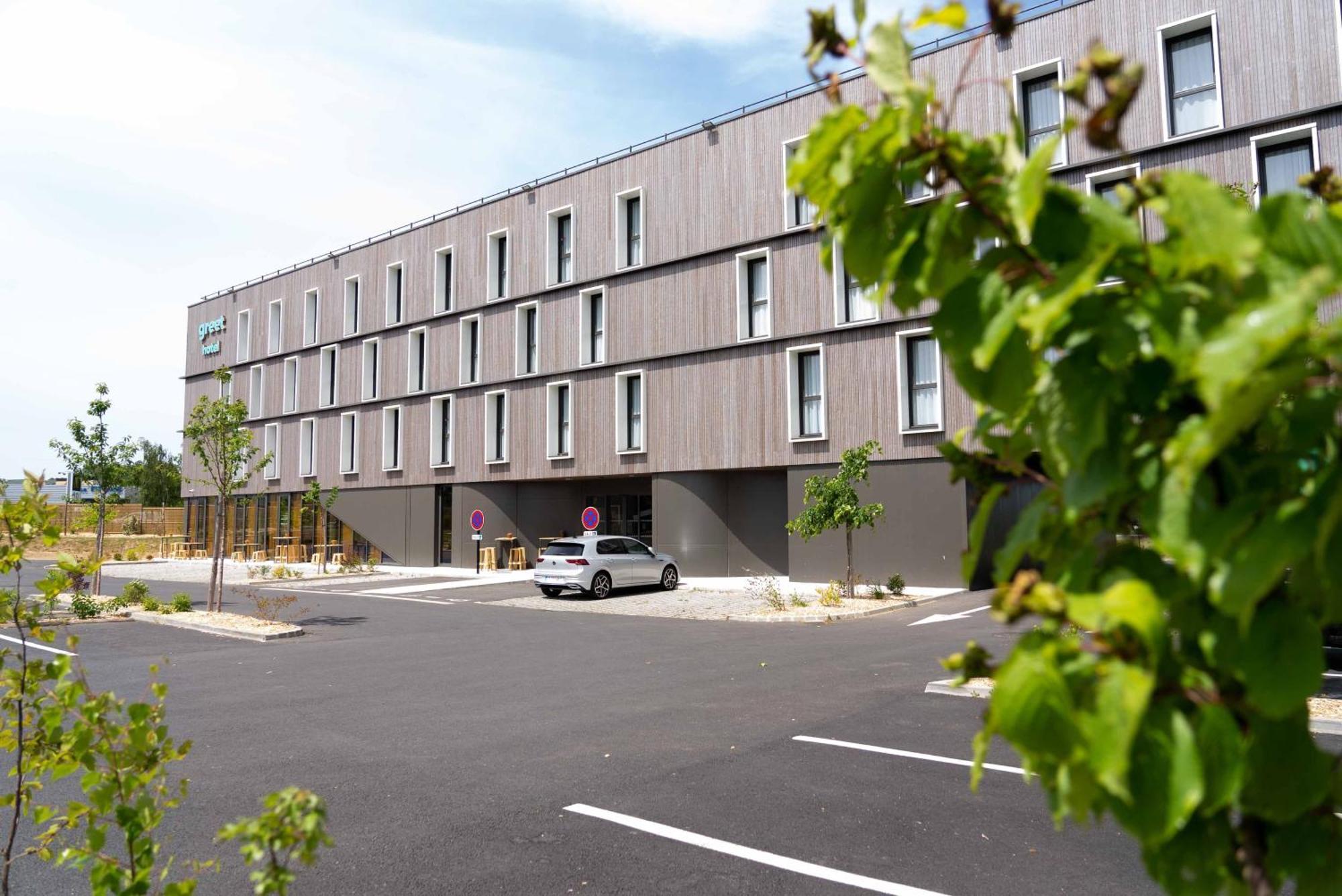 Greet Hotel Rennes Pace Экстерьер фото