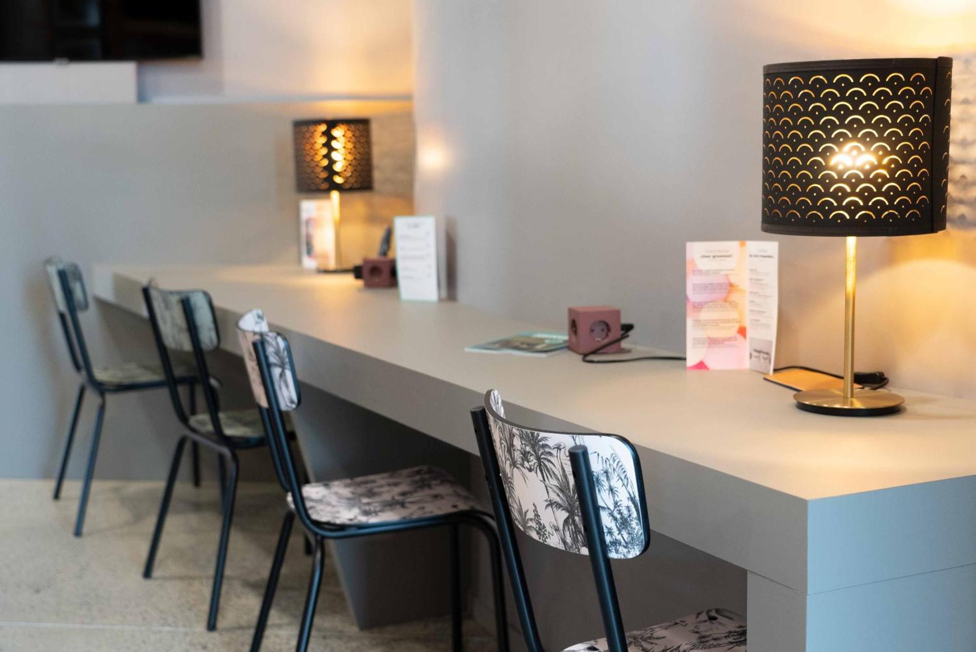 Greet Hotel Rennes Pace Экстерьер фото